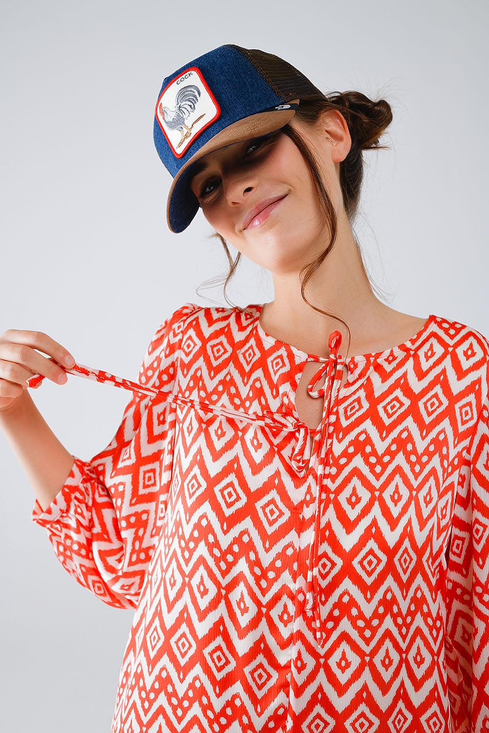Short Dress With Tie At The Front Details in Ethnic Red Print - Dresses