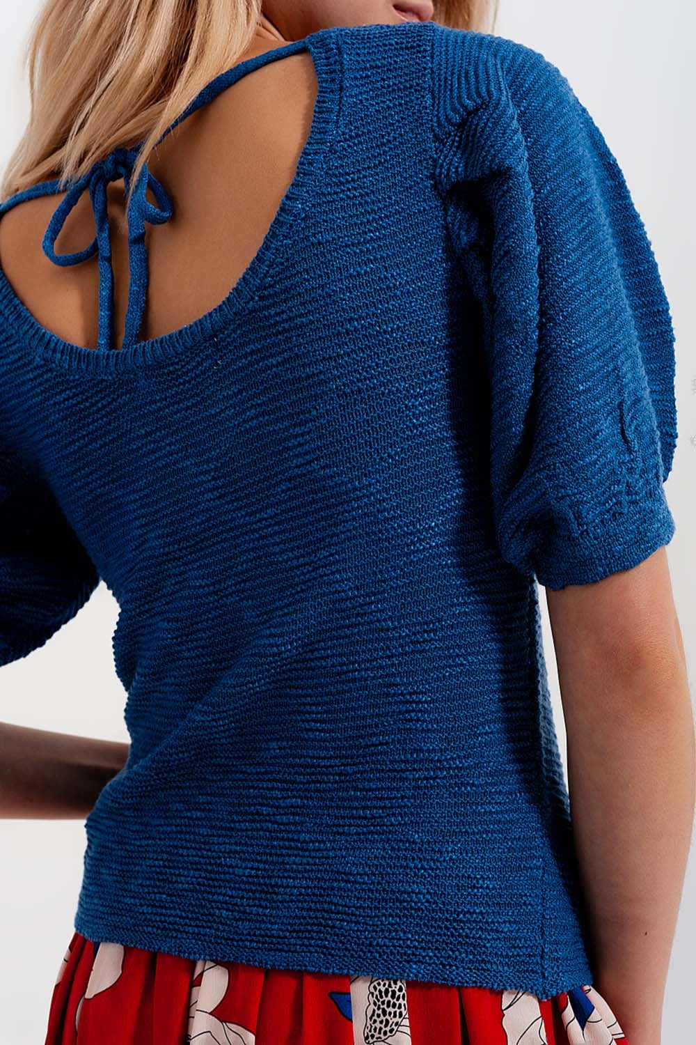 Short sleeve knitted top in blue - Jumpers
