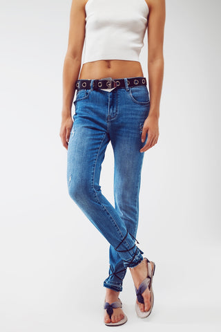Skinny jeans with hem wash detail