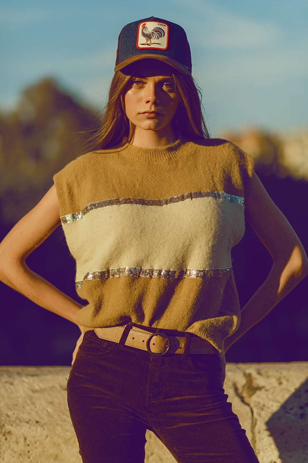Sleeveless beige sweater with sequin detail - Tops