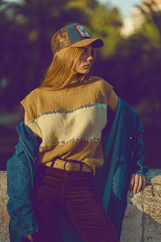 Sleeveless beige sweater with sequin detail