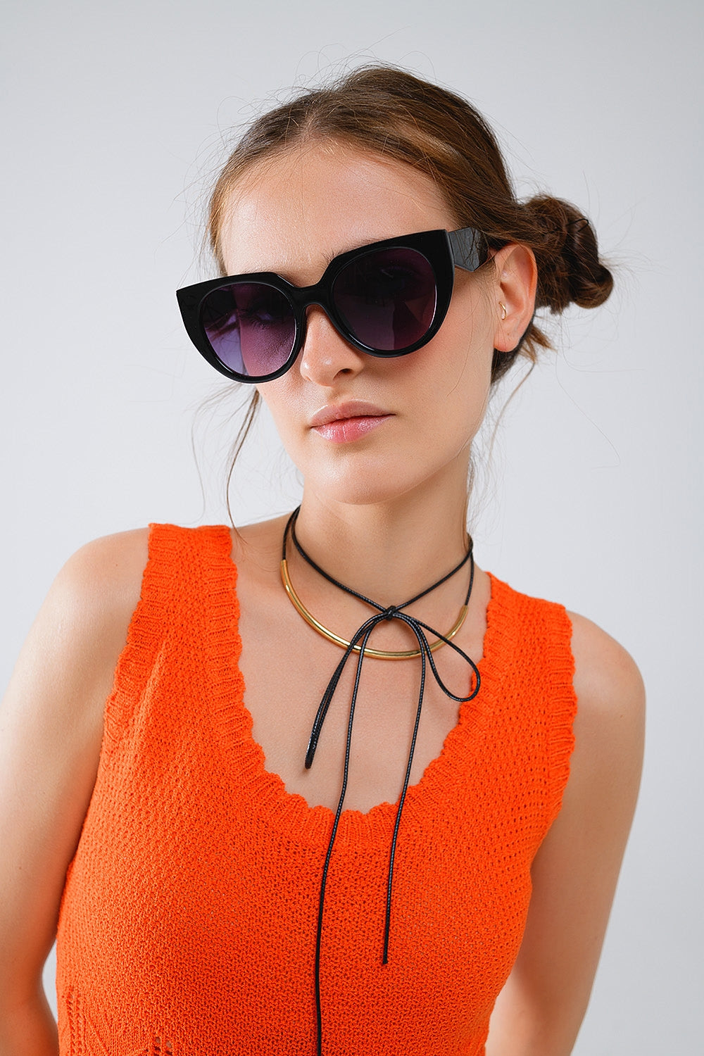 Sleeveless orange knit midi dress with round neck - Dresses