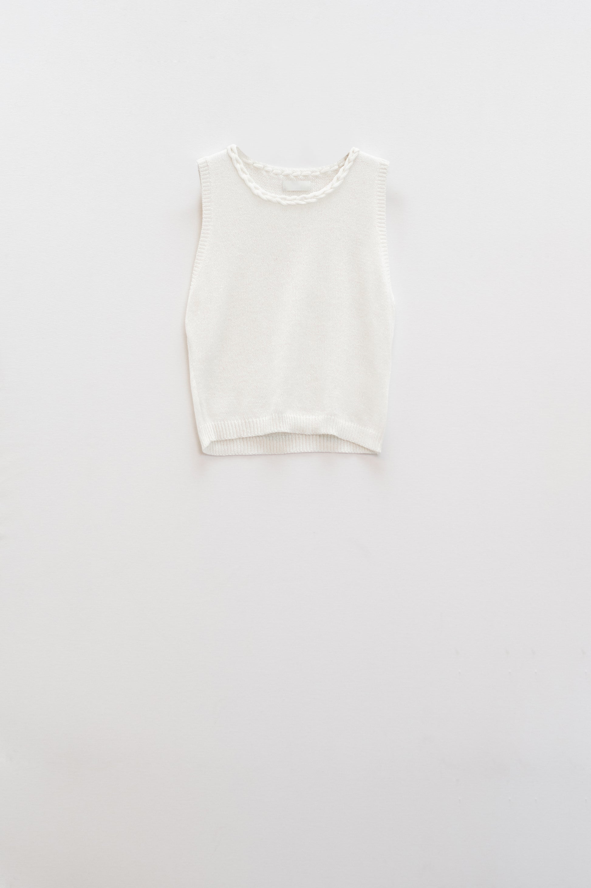 Sleeveless white Sweater With Crew Neckline And Braid Detail At Neckline - Tops