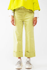 Jean coupe droite avec ourlet court en vert citron