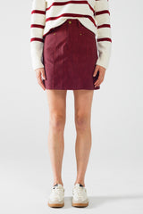 Mini jupe droite bordeaux avec poches