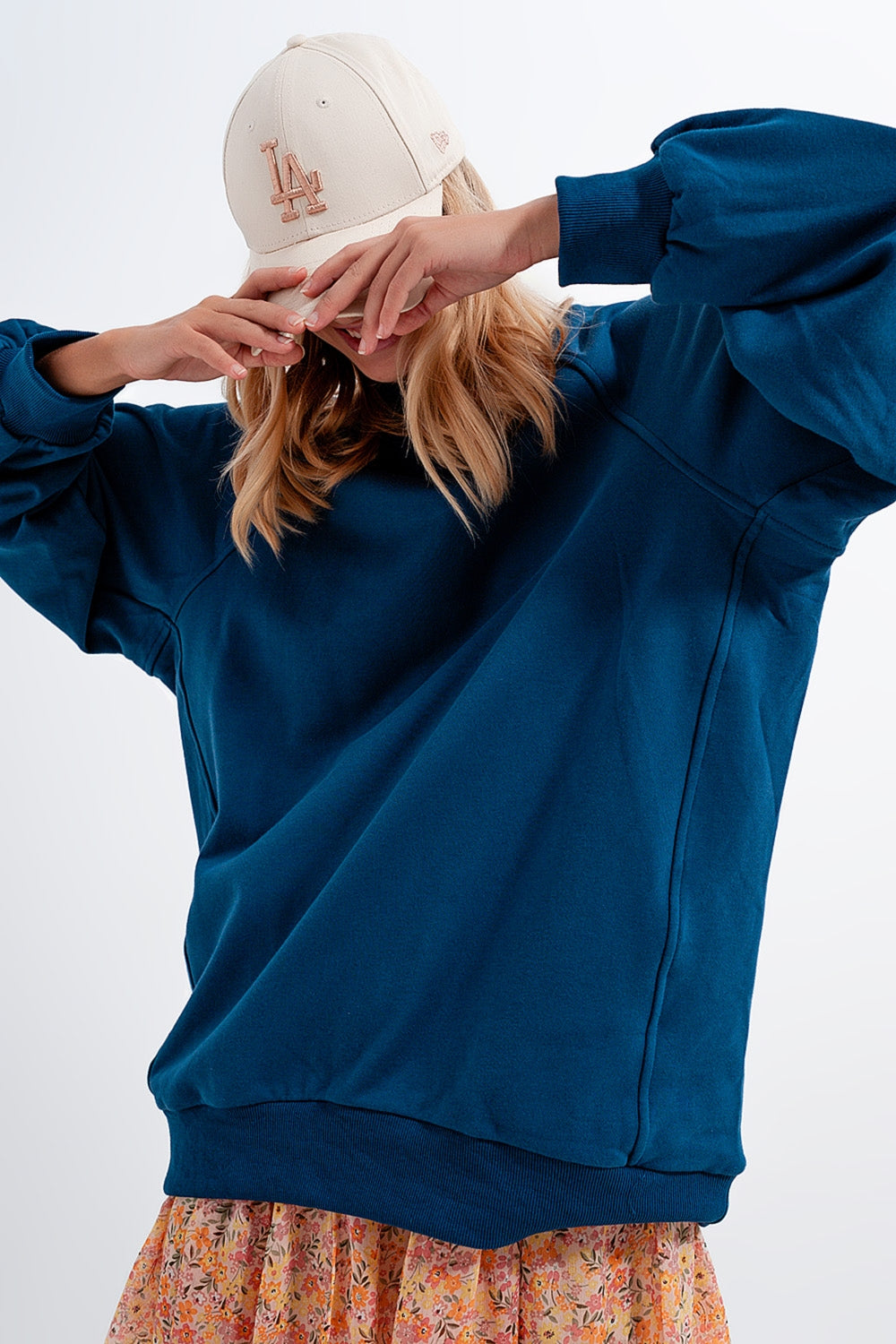 Super oversized sweatshirt with seam detail in blue - Sweaters