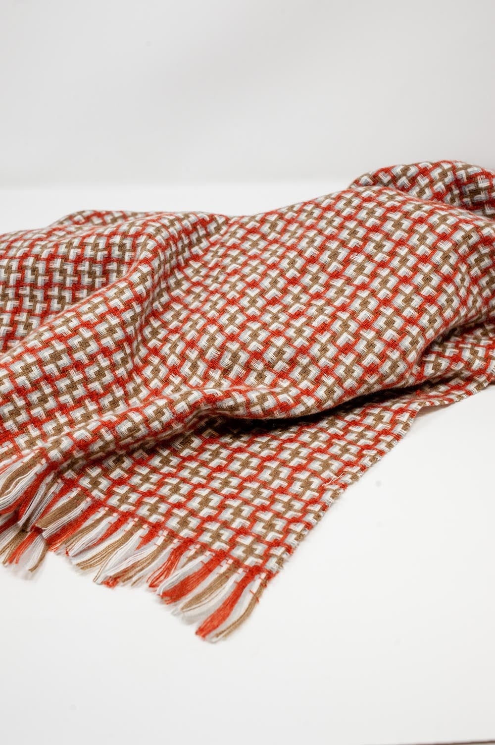 Super soft red scarf with geometric print - Scarves