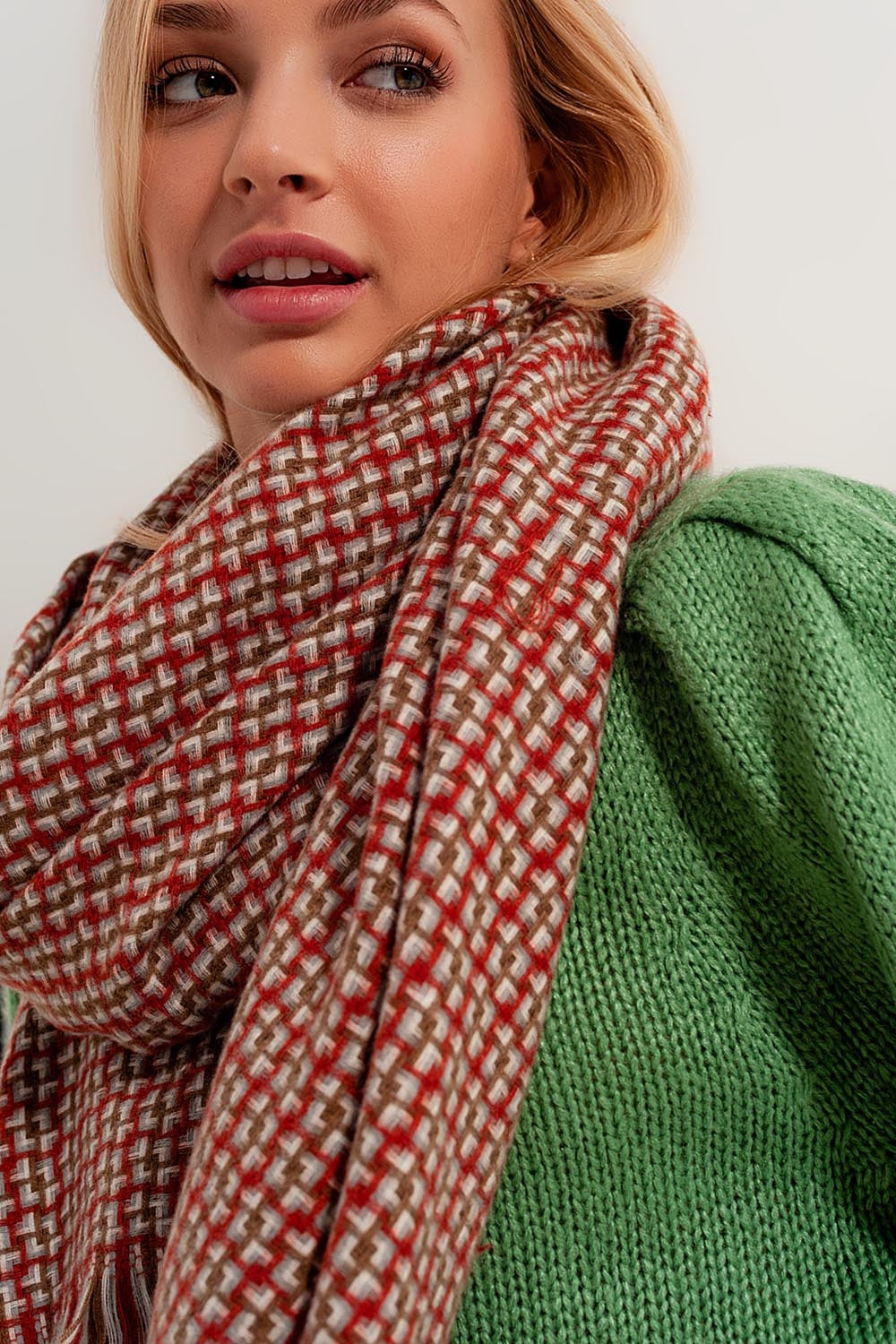 Super soft red scarf with geometric print - Scarves
