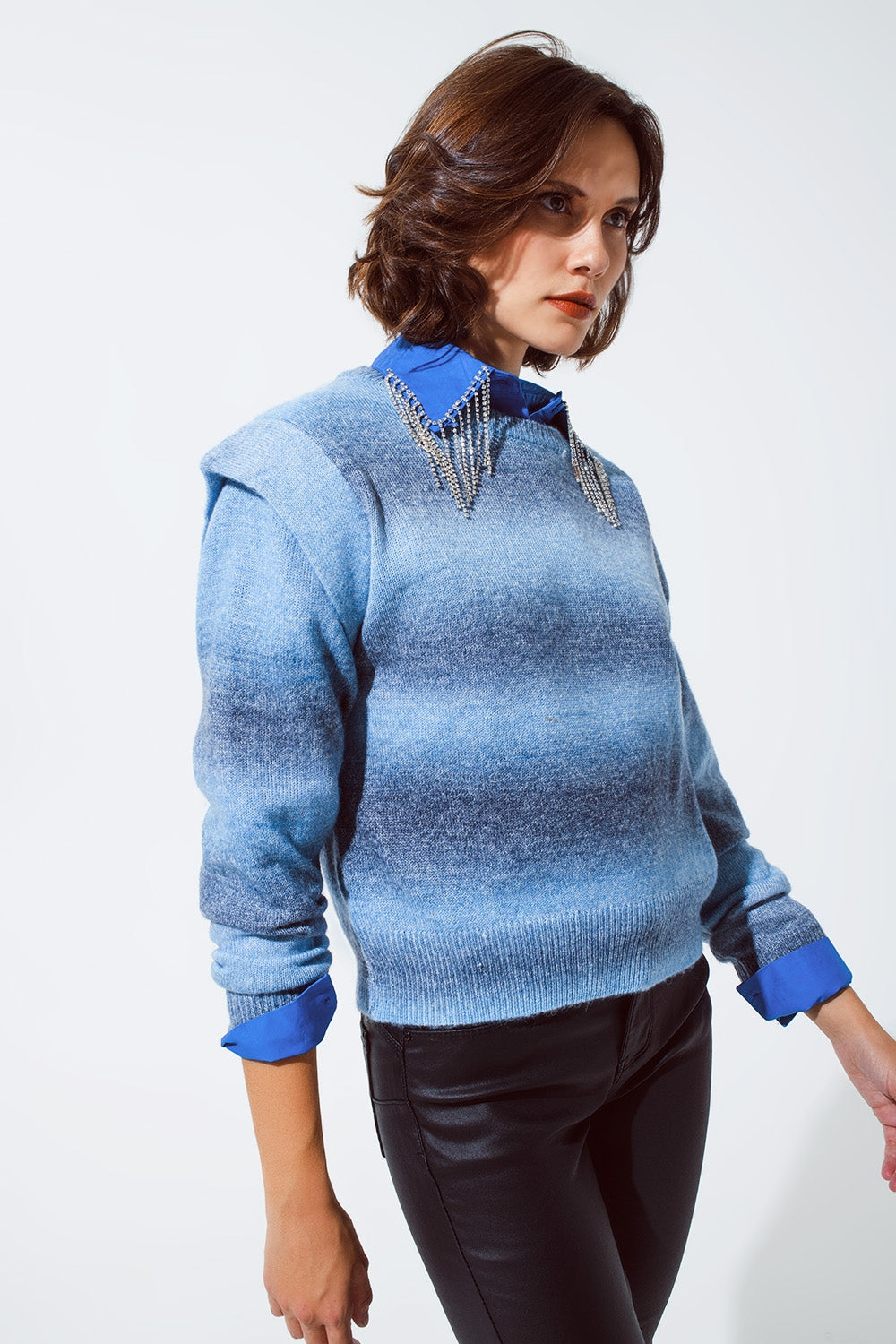 Sweater in ombre design blue with round neck and sleeve details - Jumpers