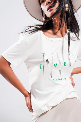 T shirt with New York City slogan in white