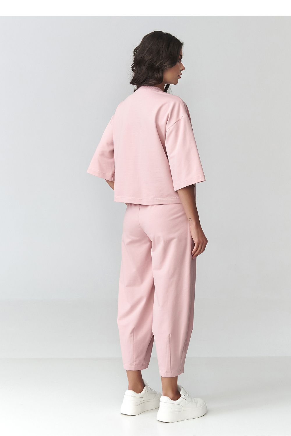 Makadamia Pink Tracksuit Set with Relaxed Fit Top and Trousers for Comfortable Casual Wear