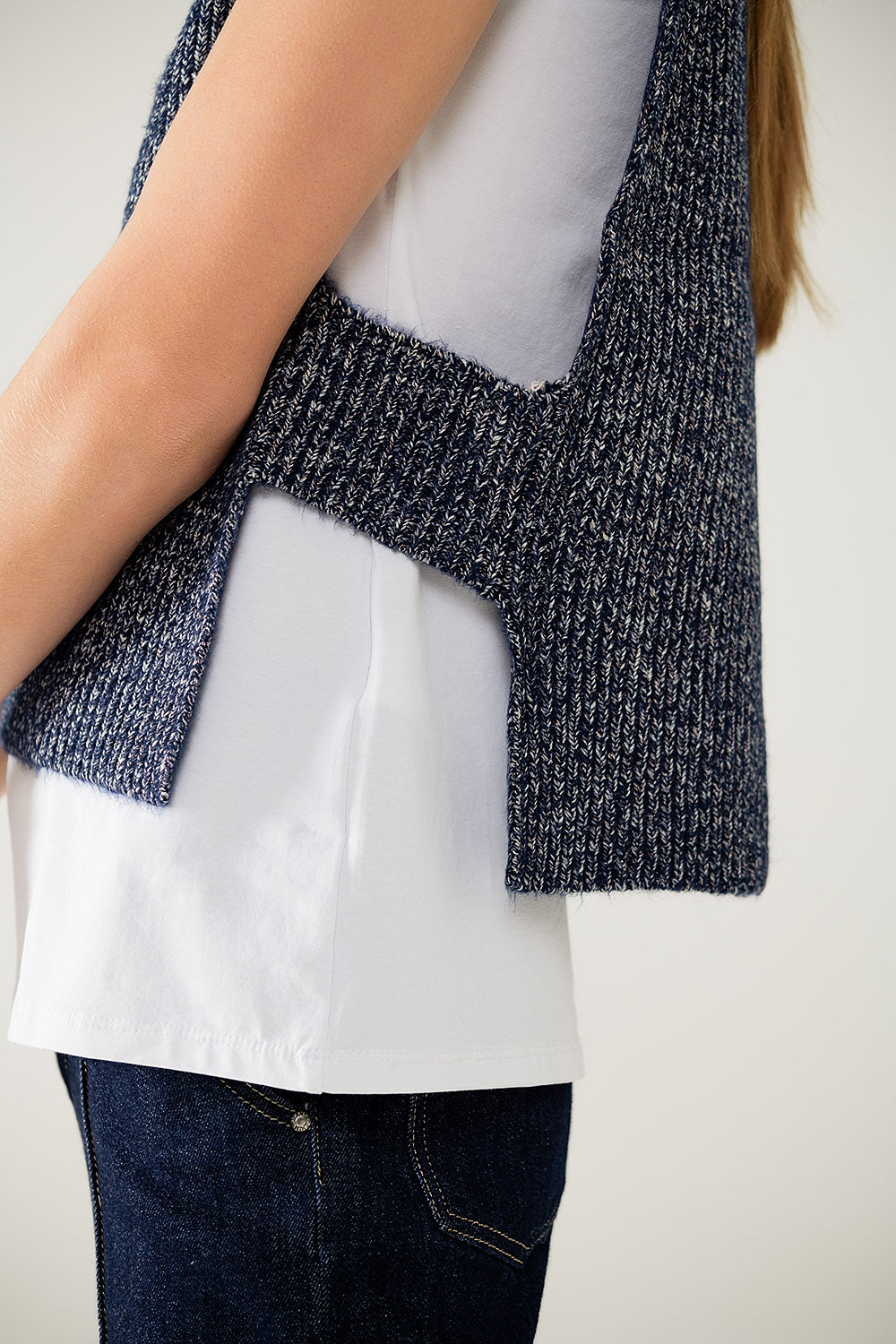 V-neck knitted vest with open side - Vests