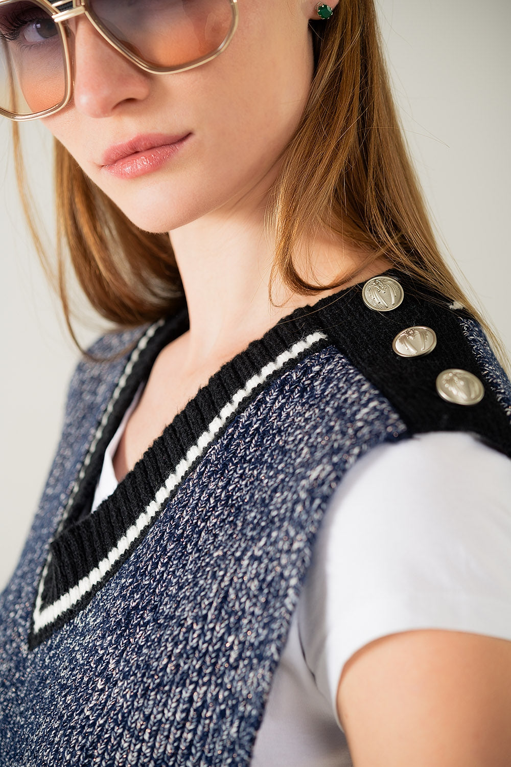 V-neck knitted vest with open side - Vests