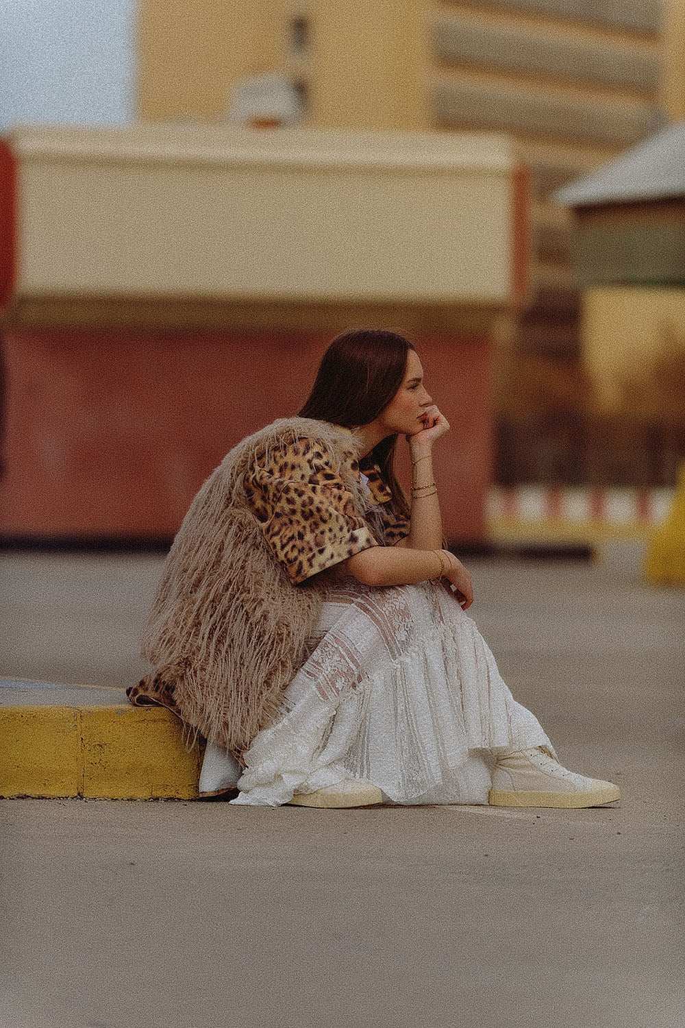 vest in beige in long fur - Vests