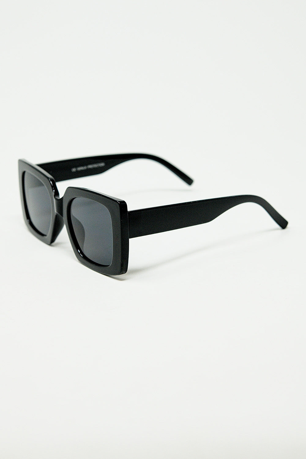 vintage silhouette sunglasses with a subtle angled cat-eye in black - Sunglasses