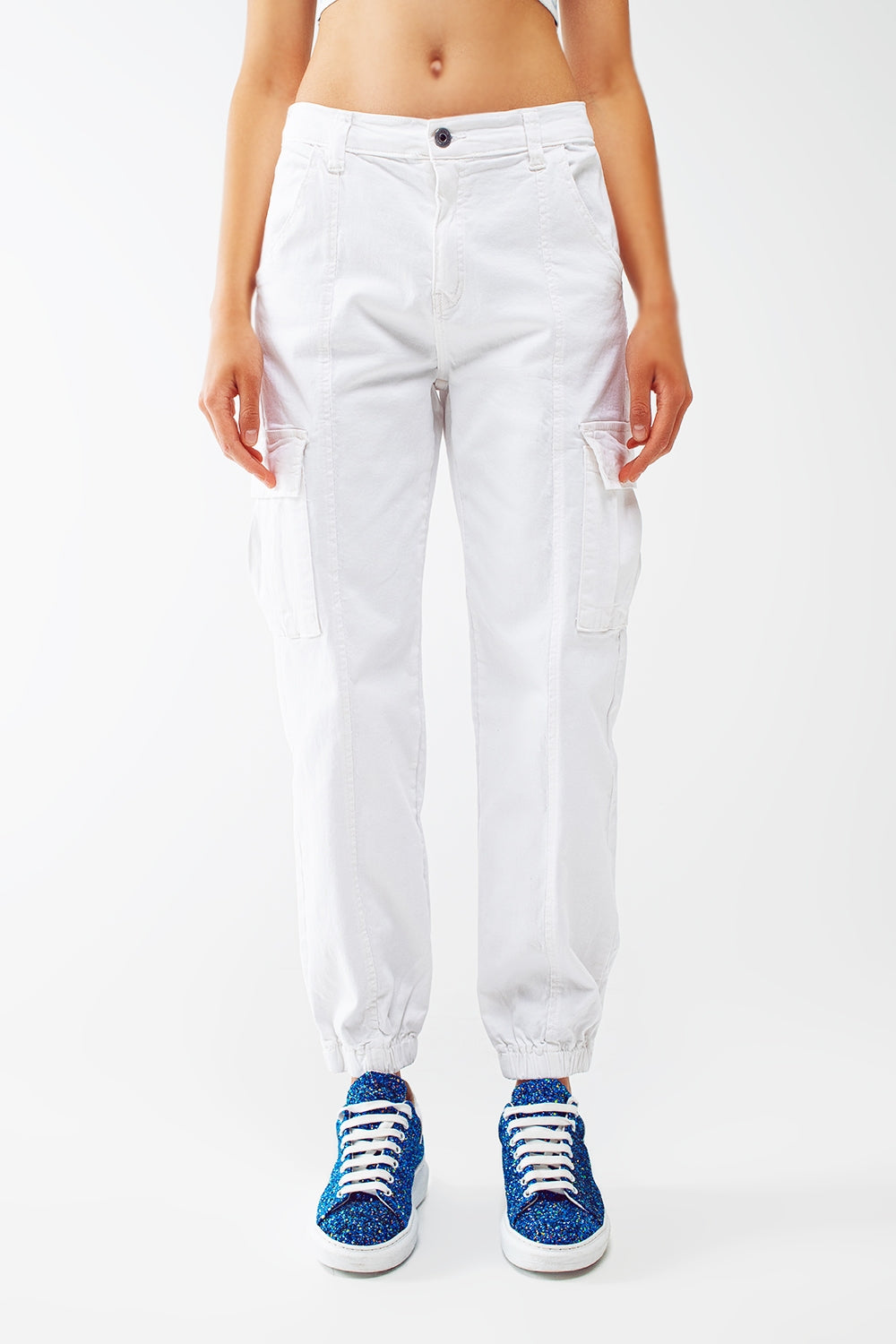 white cargo pants with elasticated waist and hem - Trousers