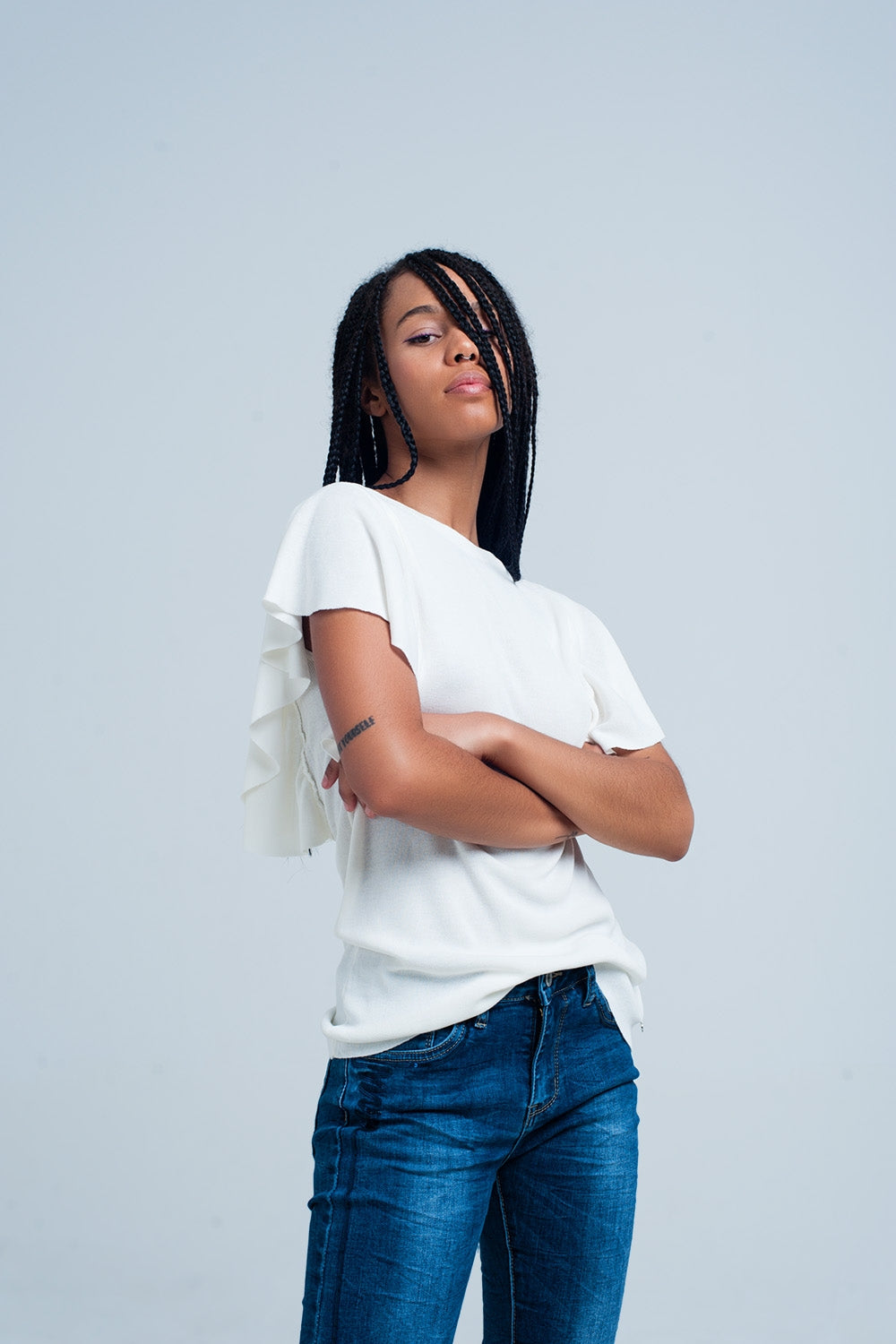 White sweater with ruffles - T-shirts