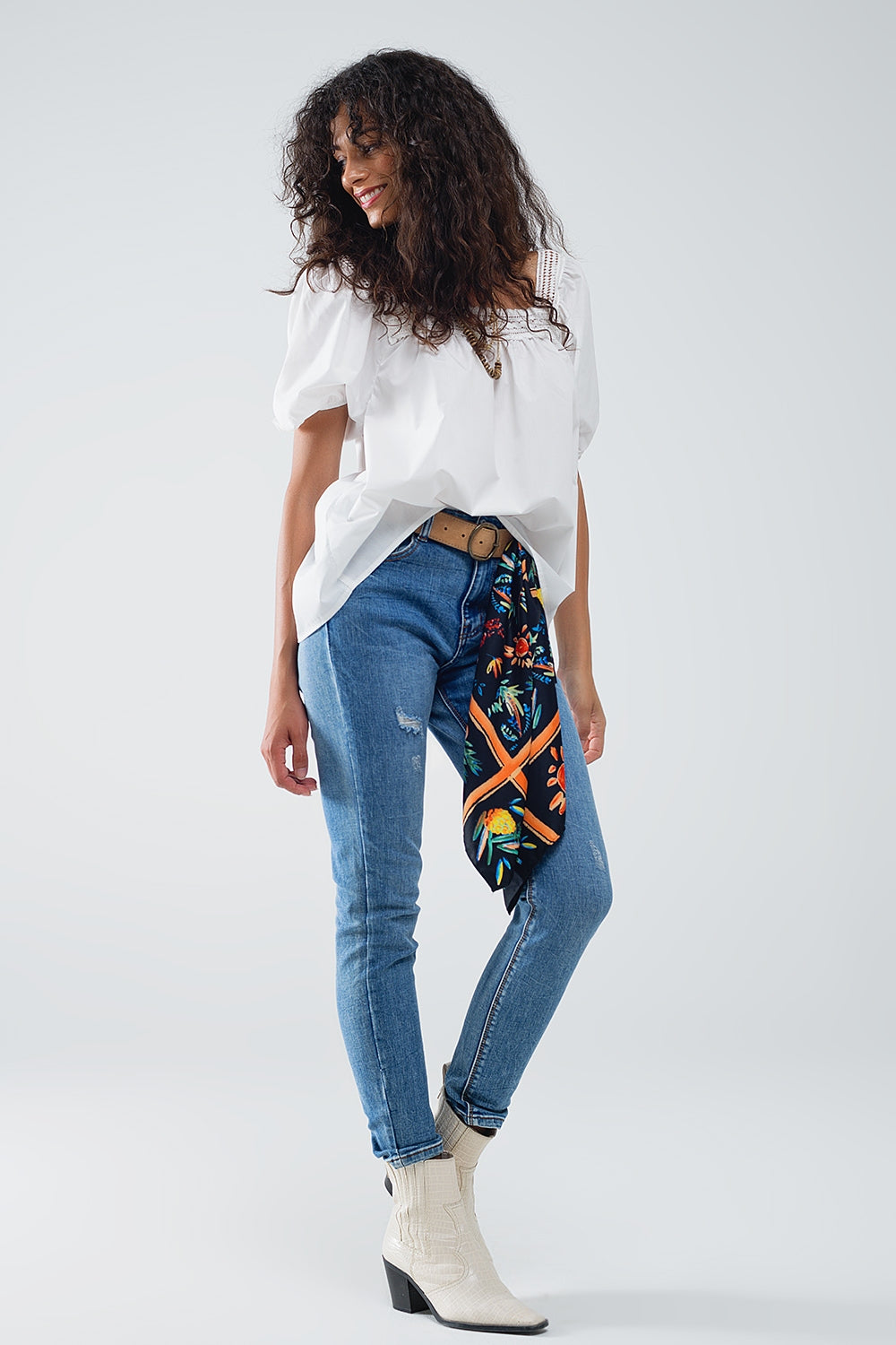 White Top With Square Neckline And Short Sleeves - Tops