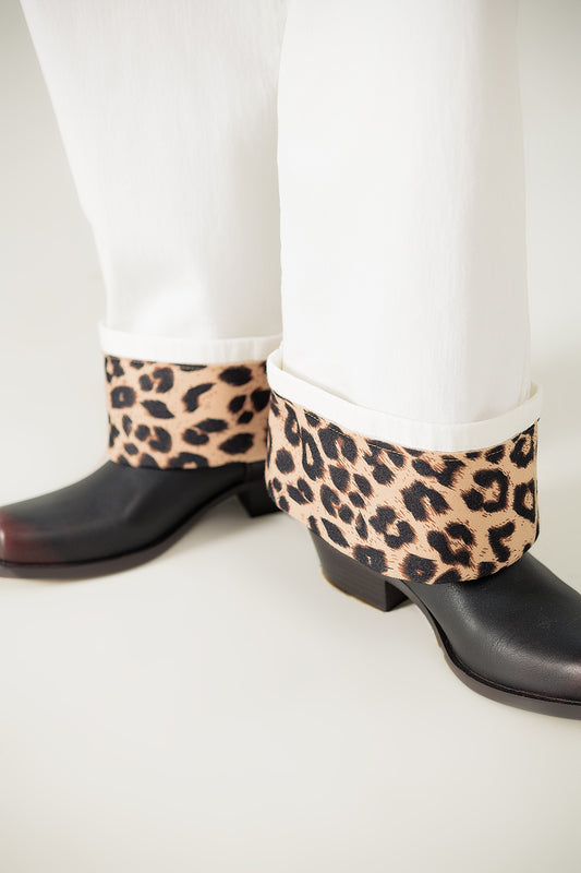 Wide leg cream pants with leopard print at the bottom - Trousers