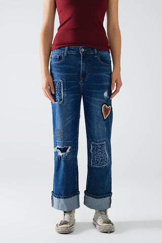 Wide leg jeans embellished with some patches