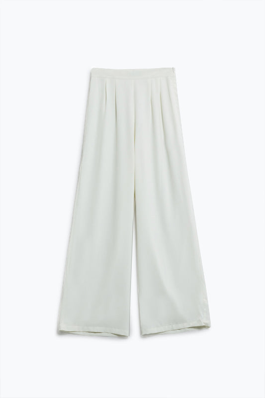 Wide Leg Pants In White - Trousers