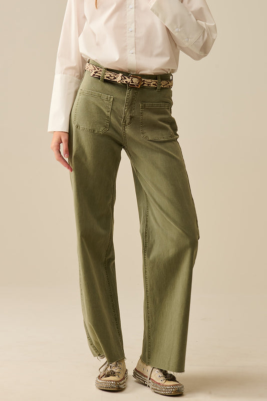 wide leg pants with front pockets in Khaki - Jeans