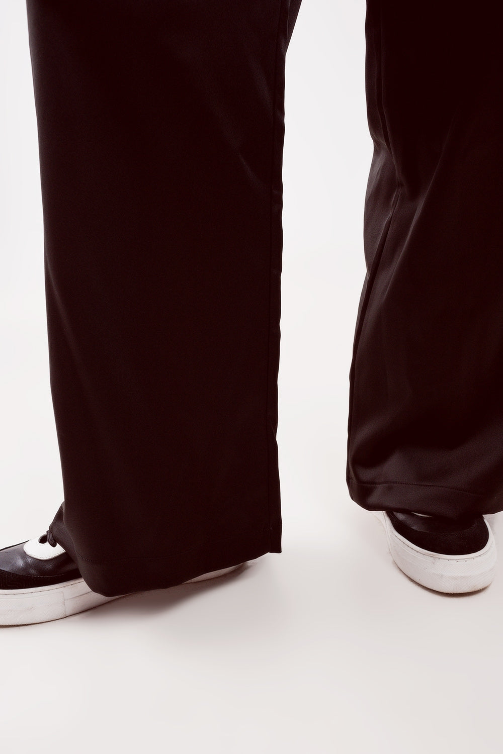 wide leg satin pants in black - Trousers