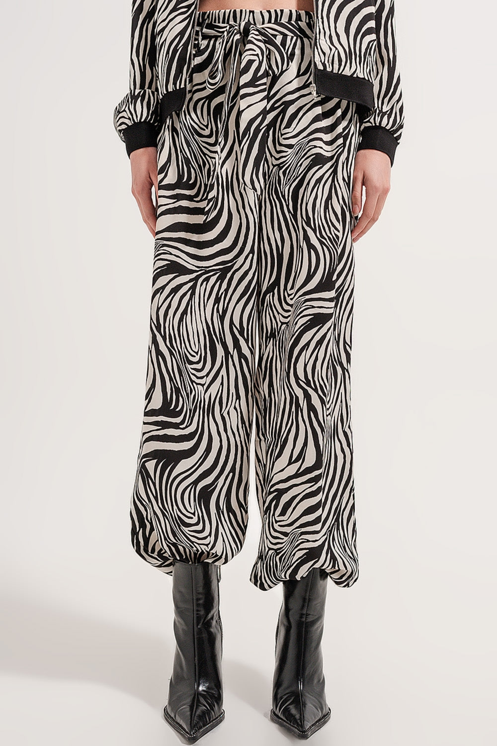 Wide leg trousers in zebra print - Trousers