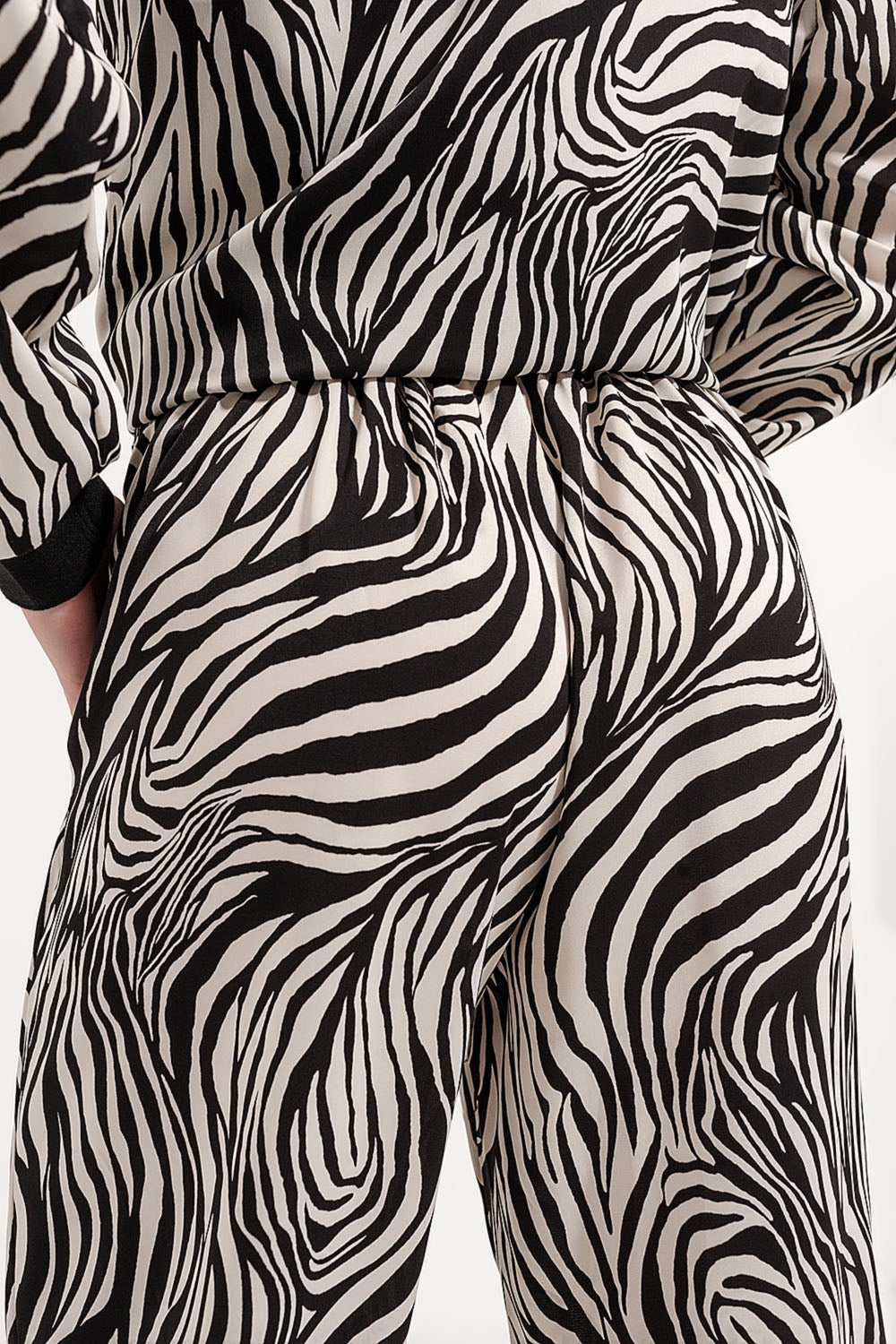 Wide leg trousers in zebra print - Trousers