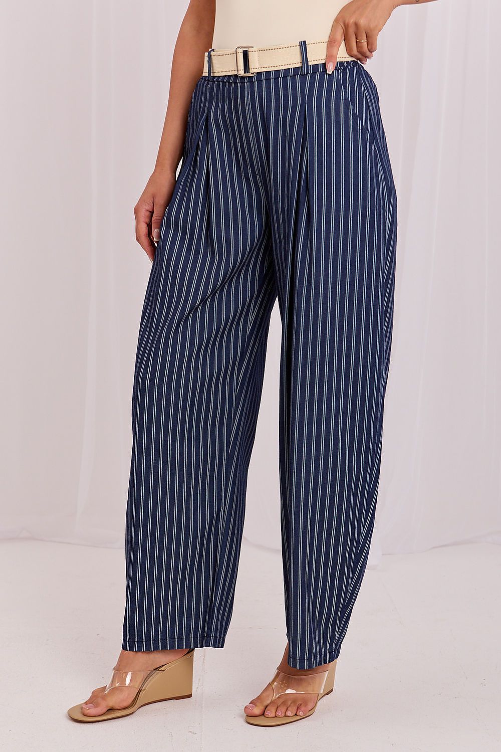 Women's Carrot Pants - Trendy Striped Trousers