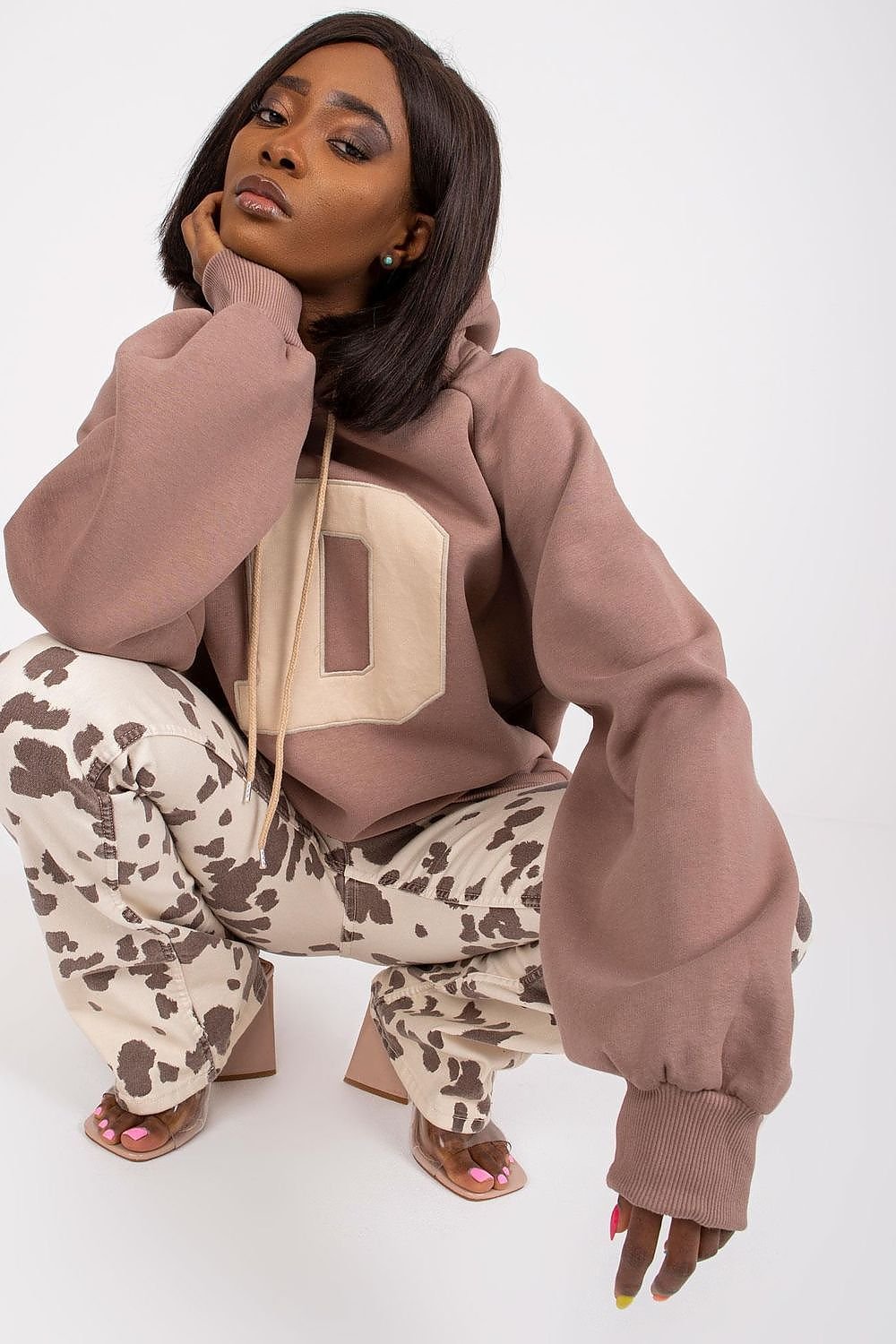 Women's Cozy Hooded Sweatshirt in Trendy Design brown one-size-fits-all - Sweatshirts