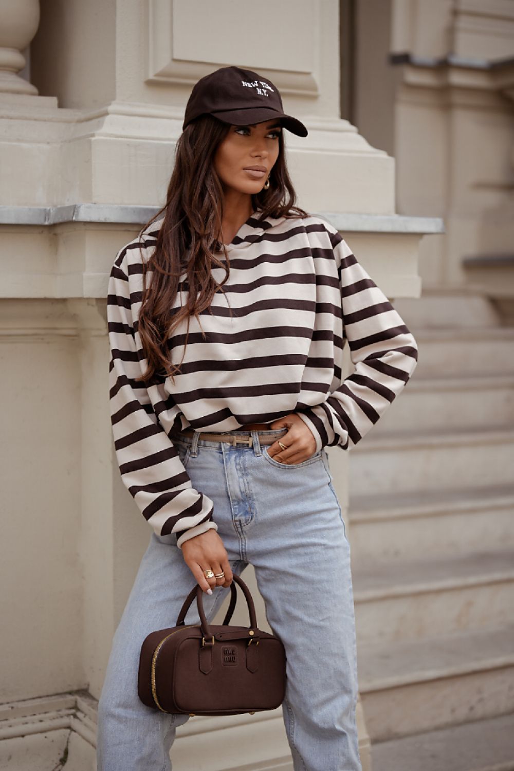 Women's Striped Sweatshirt for Stylish Comfort beige 3 one-size-fits-all - Sweaters