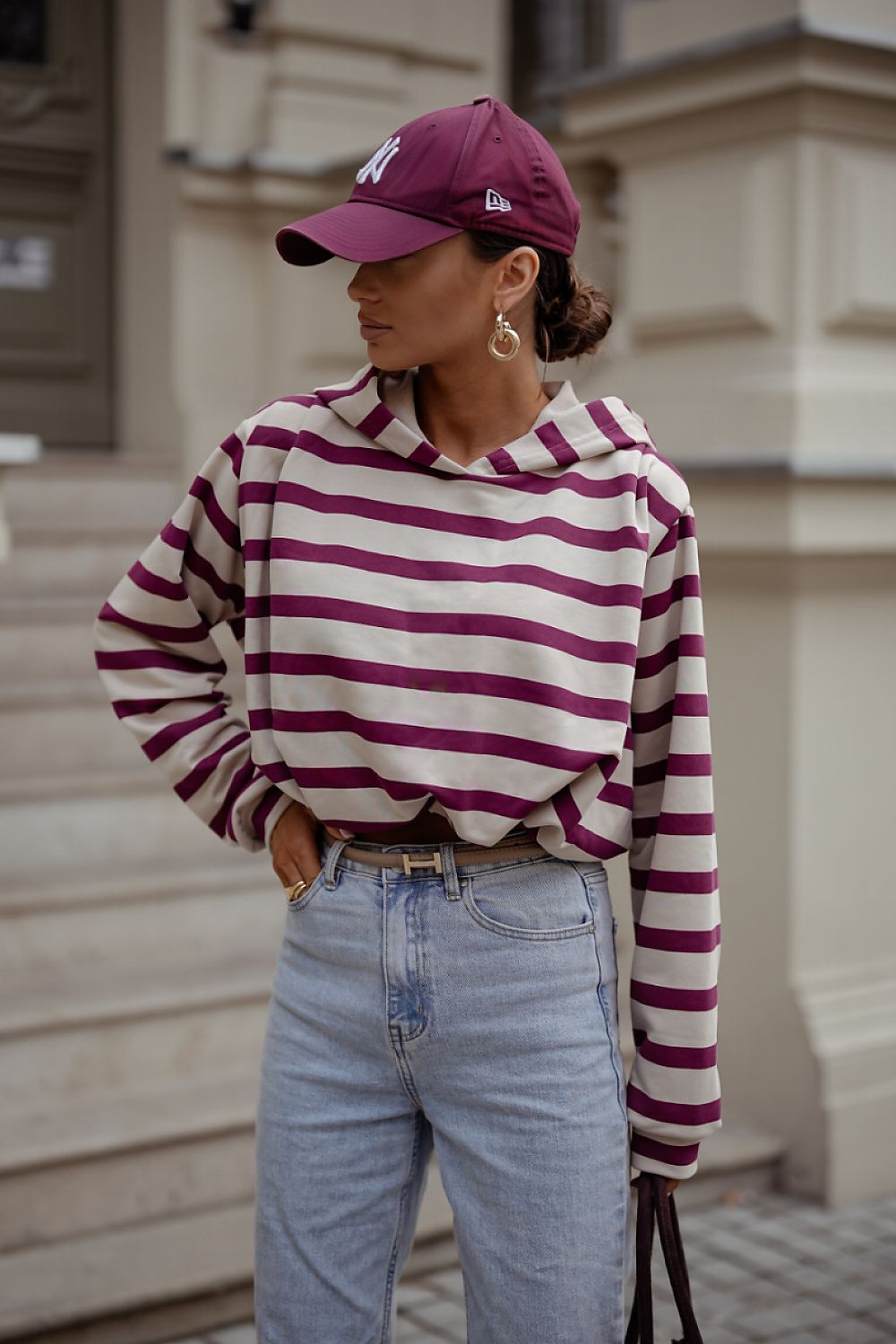 Women's Striped Sweatshirt for Stylish Comfort beige 2 one-size-fits-all - Sweaters