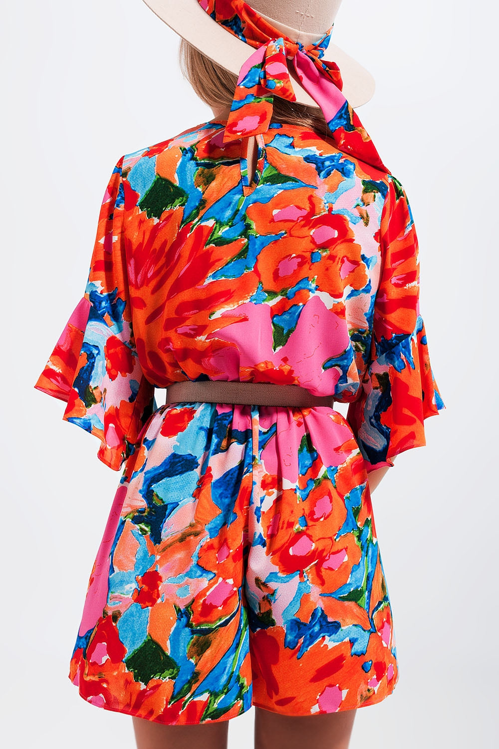 Wrap playsuit in floral - Dresses