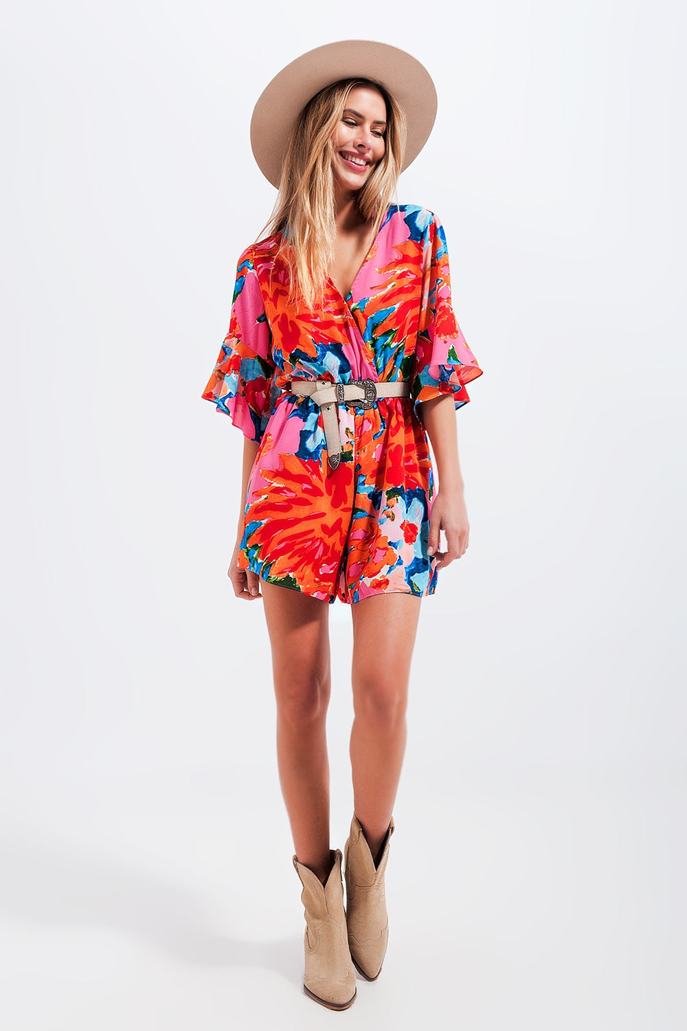 Wrap playsuit in floral - Dresses